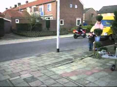 BUDTJES gaan rijden