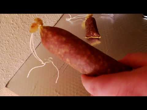 Luftgetrocknete Mettwurst