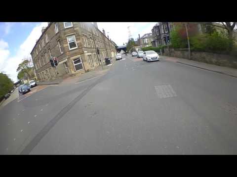 SL64 WOR - Give way? Why bother, it's just a cyclist.