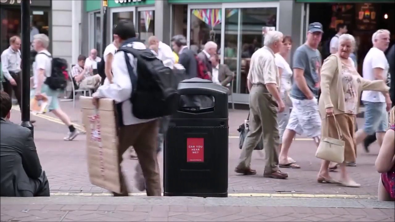 Konuşan Çöp Kutusu - Londra