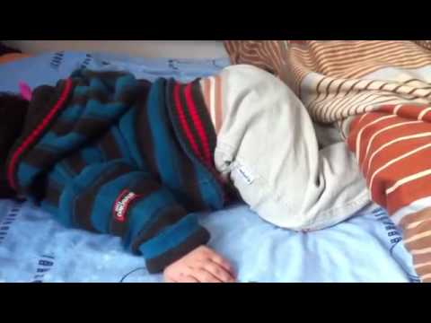 Er hat Feuchte Träume! HAHAHAHAHAHA