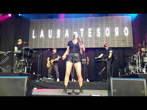 Optreden Laura Tesoro in Borsbeek 13-7-2018 deel 1