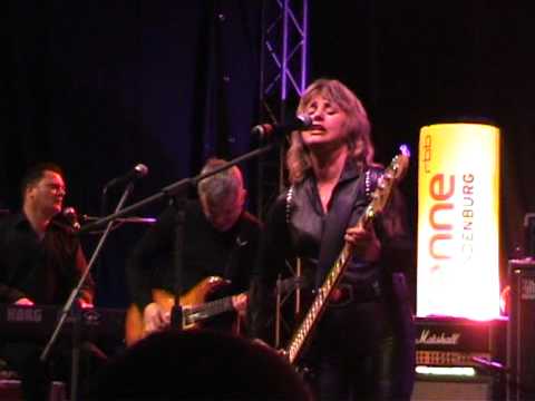 Suzi Quatro - I`ve never been in love, Potsdam 20-11-2010