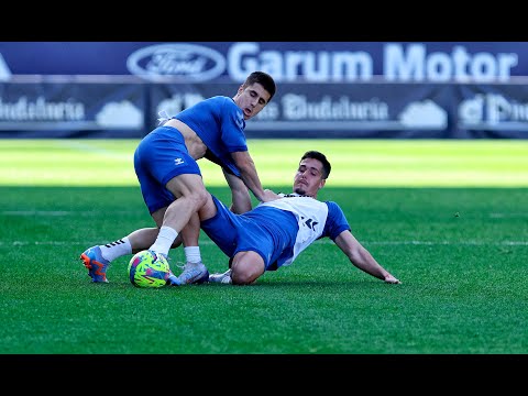 Ensayo de situaciones de partido con el Malagueño en La Rosaleda