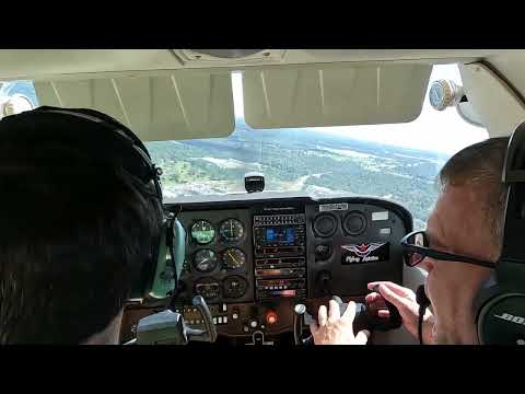 FlyboyAviation.net - C172 Crosswind Landing Practice
