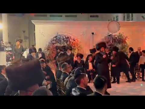 Ne'im Zemiros Yisroel The Pittsburgher Rebbe Sings "Zechor Ahavas Kedumin" At A Wedding - Sivan 5783