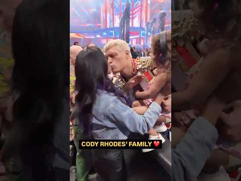 What a special moment for Cody Rhodes and his family 🥹 #WrestleMania