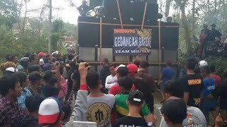 Download lagu Dj Arash Delhore Enak Buat Karnaval mp3