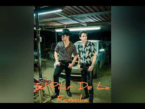 Diferente Nivel / Giovanny Ayala - El Pilar de la Familia [VideoLyric]