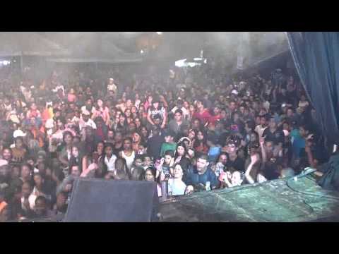 YURI BH AO VIVO EM SÃO MIGUEL DO ANTA-SIRENE DA ESCOLA-15 MIL PESSOAS-DIA 30/12/2011