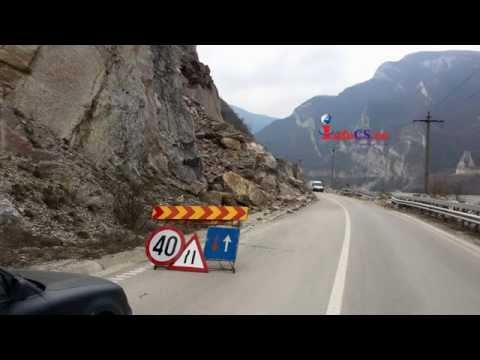 DN 57 inchis la Berzasca, caderi de pietre, Clisura Dunarii blocata