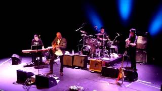 Larry Carlton Quartet - 10 PM