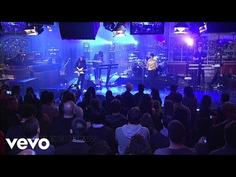 Videoclip de Barrel of a Gun (Live) — Depeche Mode