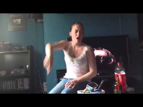 Roslyns gettin pretty pissed aff (deadsoundz)