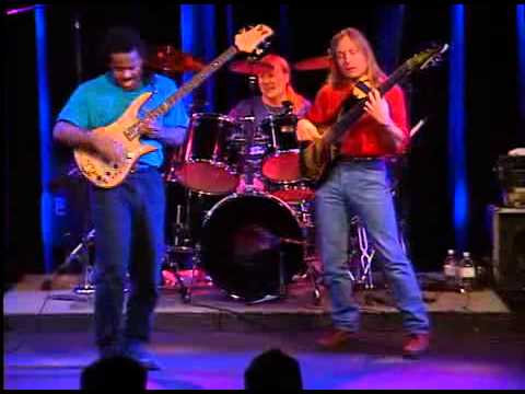 Stan the man: Victor Wooten Steven Bailey - Bass Extremes