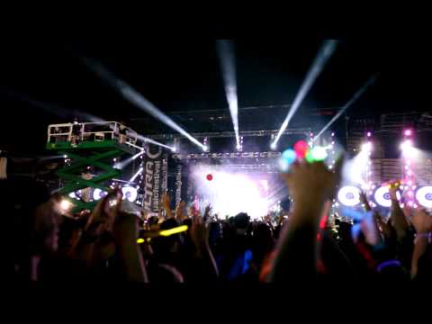 Ultra Music Festival 2011 - Deadmau5 Featuring Rob Swire Moar Ghosts 'n' Stuff Live