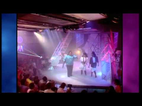 Farley Jackmaster Funk - Love Cant Turn Around TOTP (HQ) 1986