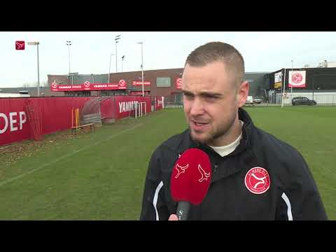 Almere City FC legt doelman Roy Kortsmit vast