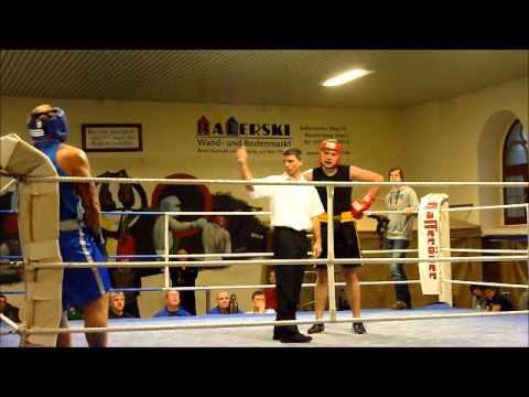 Boxen Falkenstein/Harz - Kampf Barth (rot) vs. Kluge (blau)