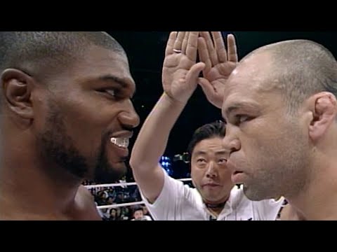 Wanderlei Silva nocauteia Rampage Jackson na Luta do Ano de 2004 | UFC Fight Pass