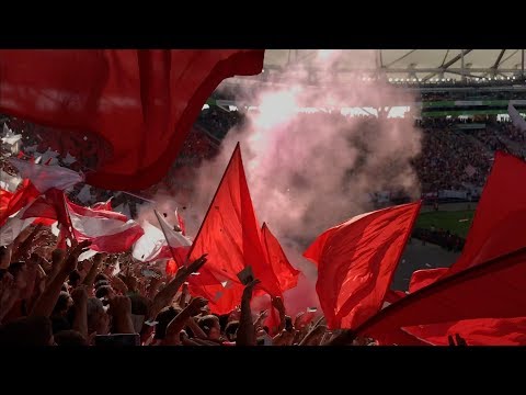 "Estudiantes 1 - Gimnasia 0. 2019. Hinchada desde adentro" Barra: Los Leales • Club: Estudiantes de La Plata