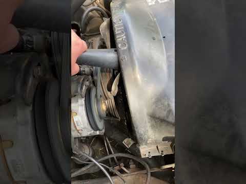 How to test a fan clutch the fun way. #chevy #sbc #montecarloss #classiccars