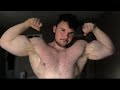 bodybuilder getting leaner on lockdown flexing update