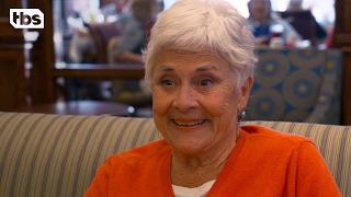 Jane Lynch & Kate Flannery Sing Click, Click, Click Christmas | SURPRISE! INSTANT XMAS CAROL! | TBS