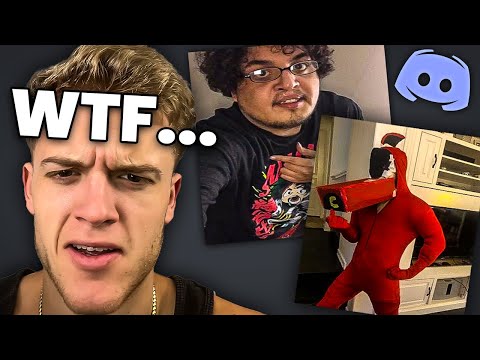 Reacting To Chats Old Halloween Costumes...