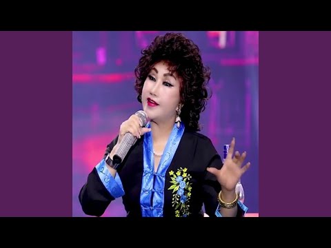 Thể hiện bởi Phương Thùy