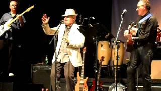 The Papa Bears - MIINNIE THE MOOCHER.AVI