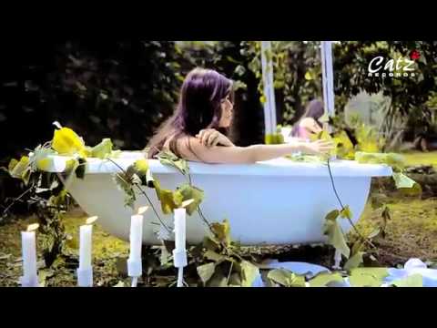 Setia (clip) - Wina Natalia