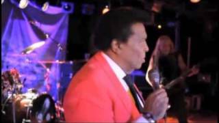 Roberto Blanco orientierungslos beim Heavy-Metal-Konzert