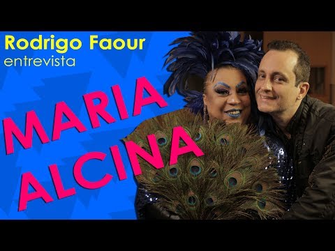 MARIA ALCINA, a pioneira cantora andrógina da MPB (English Subtitles)