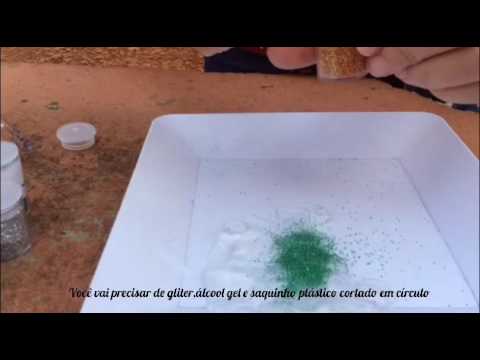 Álcool gel colorido