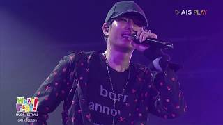 PecK Palitchoke is such an idol with full package, personality, voice and talent.