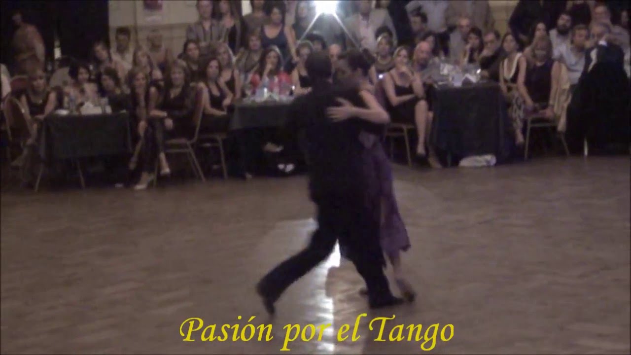 MANUELA ROSSI y JUAN MALIZIA Bailando el Vals SIN RUMBO FIJO en YIRA YIRA MILONGA