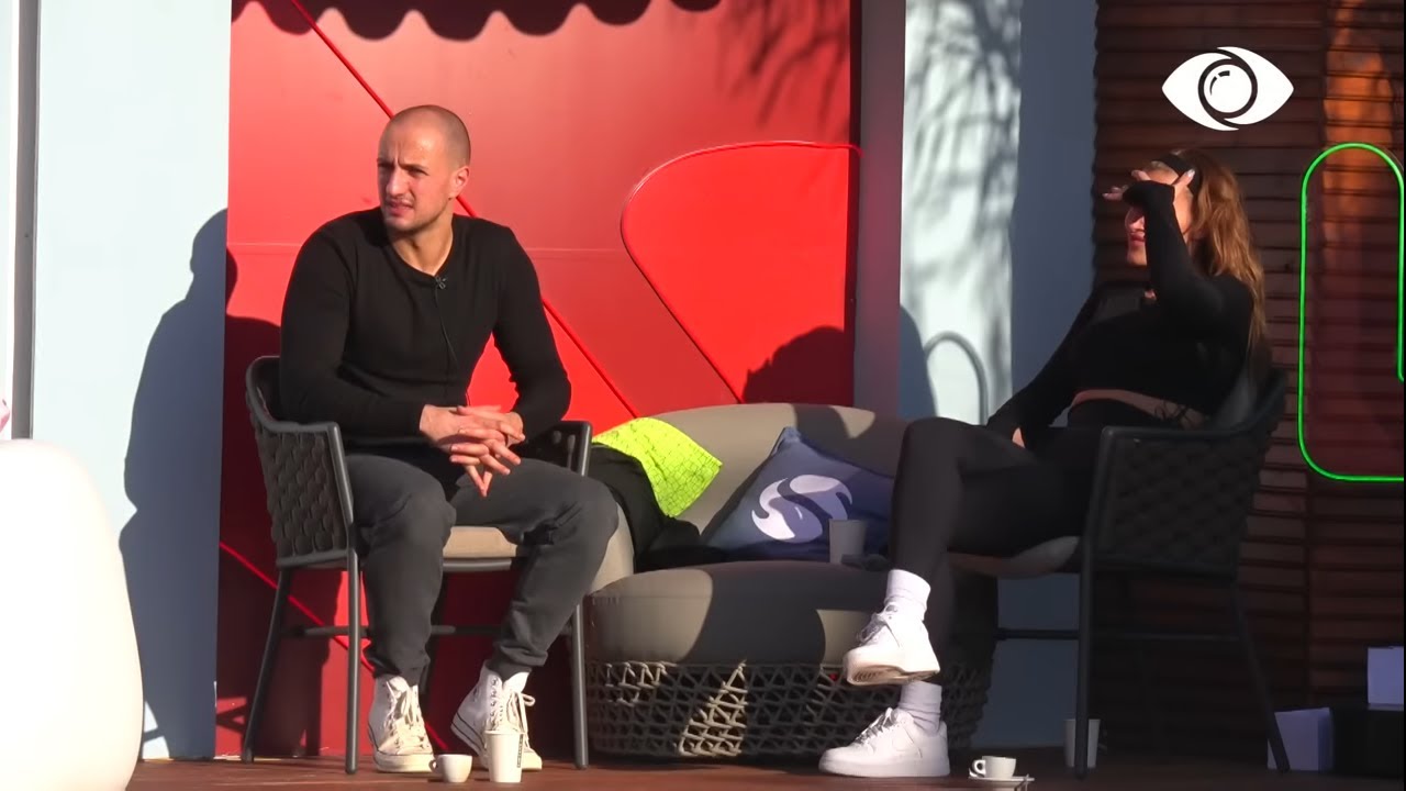 Meshkujt nuk duhet të mbyllen në zyra..., Kristi analizon filmat me Dean