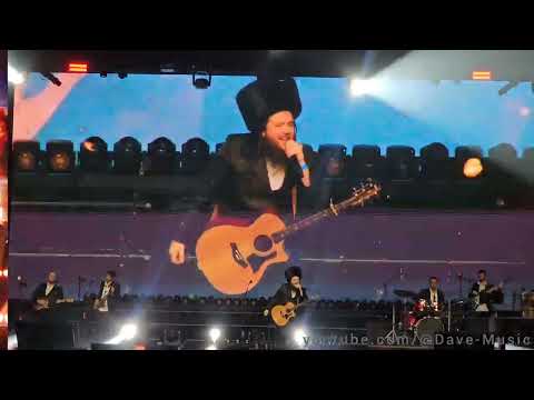 Yat Kislev Nafshi III concert of Kolel Chabad in Kings Theatre Brooklyn. י"ט כסלו 