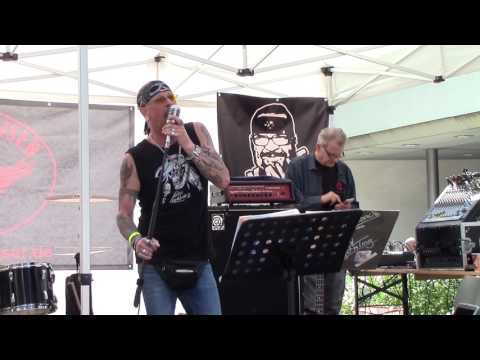 Bibi Lightning bei Bikers blood for help im UKE 2017