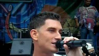 DONNIE KLANG SINGING RIGHT IN FRONT OF ME AT THE 116 FEST