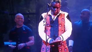 &#39;The Elements&#39; Earth, Wind &amp; Fire - &quot;Kalimba Story&quot; (LIVE)