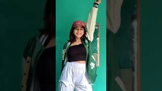 Download lagu Tiktok cewe cantik gunung gede #shorts mp3