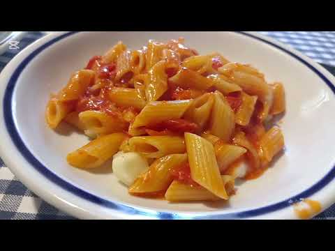 mezze penne in "delicato napoletano" (videoricetta n. 1217)