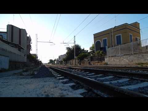 Lo spettacolo dei treni in transito nel barese!