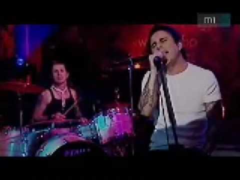 Hooligans - Emlékül (mtv Hangerő, élő) LEGJOBB MINŐSÉG!!!