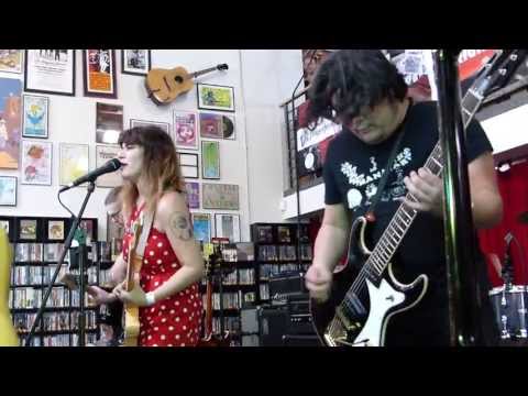 Best Coast - When I'm With You LIVE HD (Record Store Day 2013) Long Beach Fingerprints