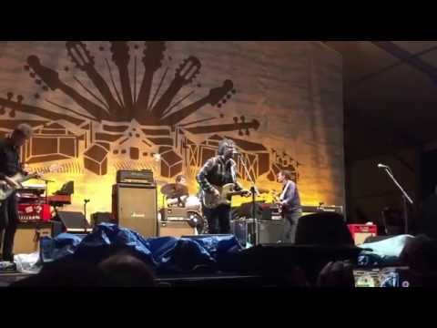 Wilco - Box Full of Letters 26-09-2015