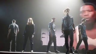 Christine And The Queens - No Harm Is Done (Zenith Paris 2015)