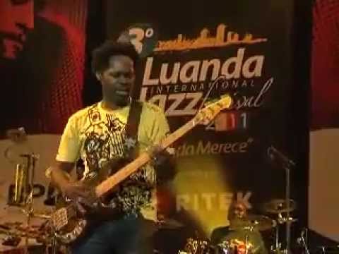 Armand Sabal-Lecco bass solo - Luanda Jazz Fest. 2011